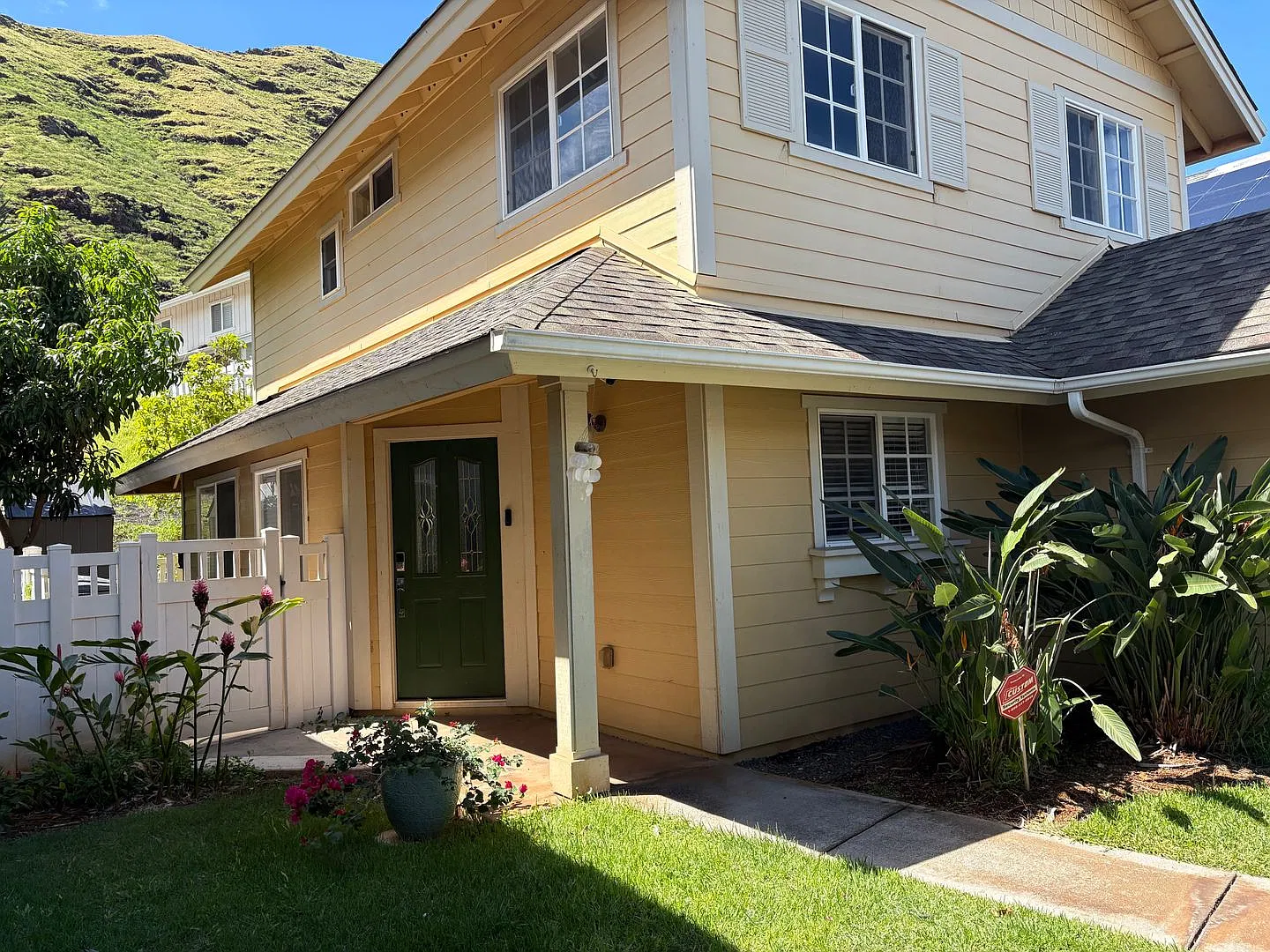 Sea Country Three Bedroom Home — Photo 2