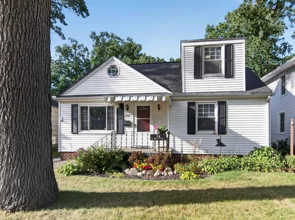 918 W Battell St, Mishawaka, IN 46545