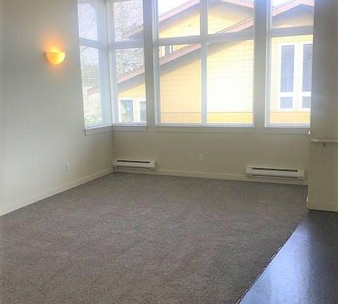 5th image of 325 Tormey Ln NE #242