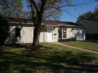 715 Sunset Cir, Streamwood, IL 60107