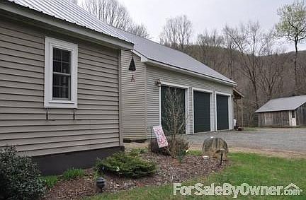 Garage and Garden Shed (In the distance)