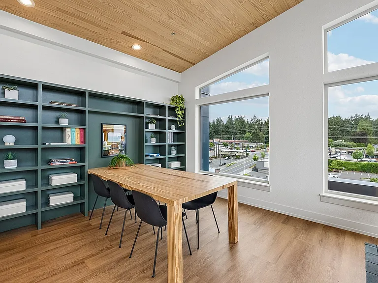 70-web-or-mls-N 152nd St-2606-910