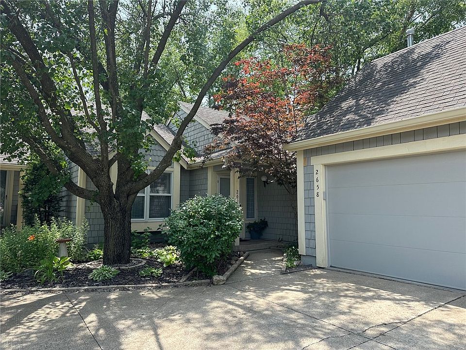 2658 82nd St, Urbandale, IA 50322 Zillow