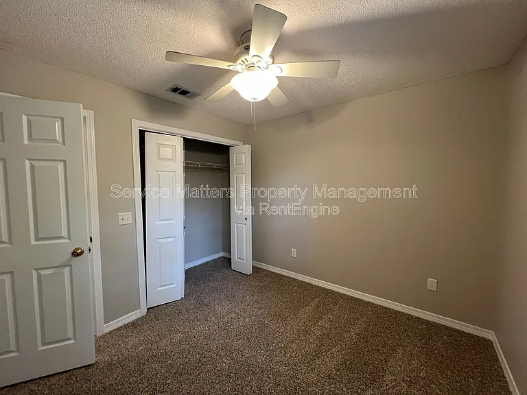 5959 Sleepy Hollow Ct — Photo 27
