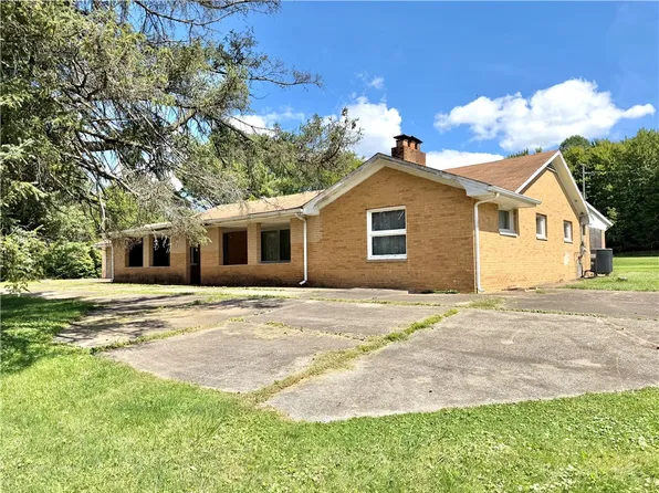 3406 Wilmington Rd, New Castle, PA 16105