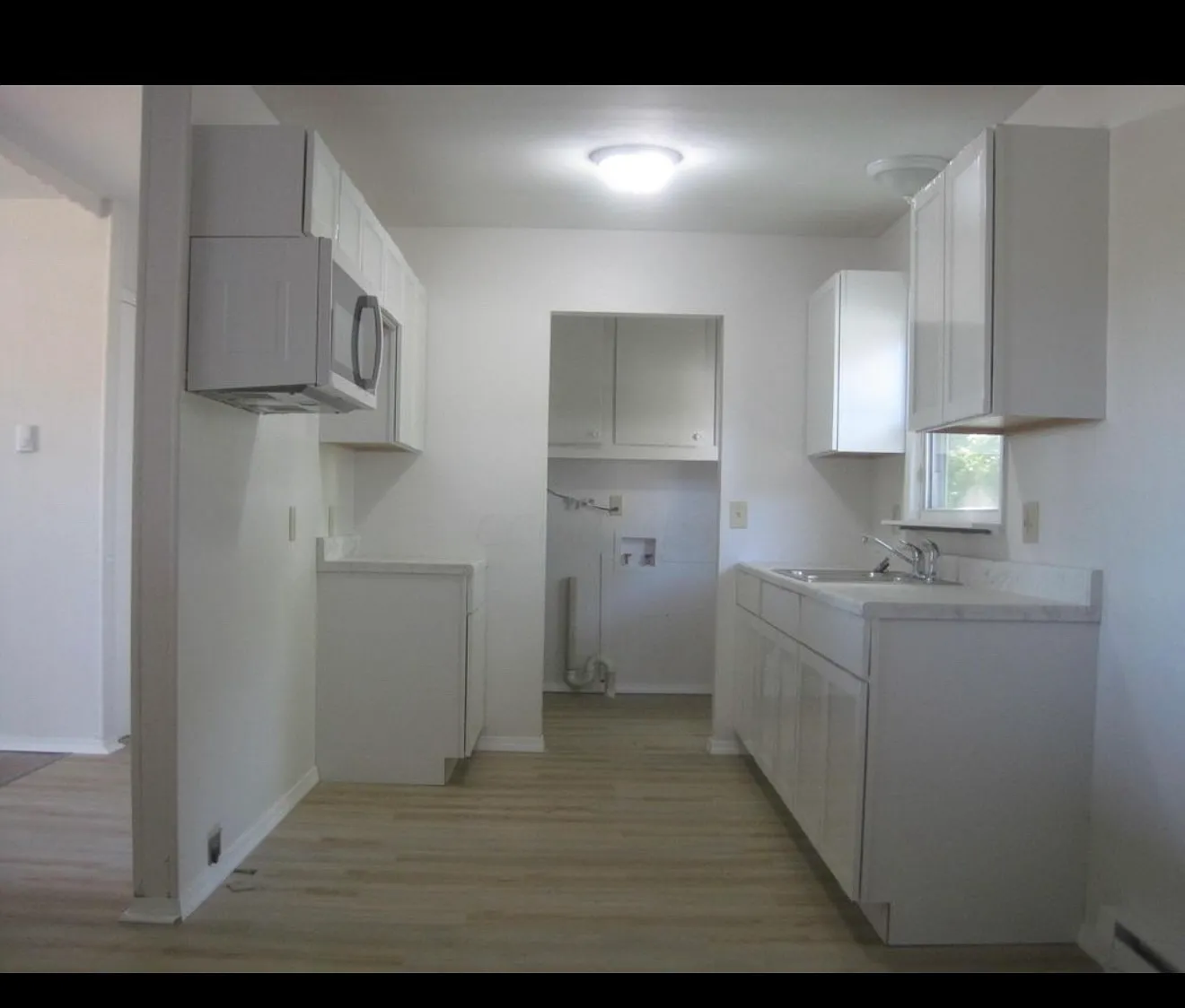 3 bed, 1100 sqft, $1,800 — Photo 4