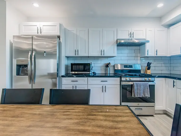 1411-1413 W 255th St #B13 — Photo 15