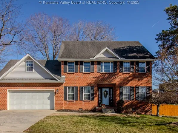 1520 Thistlewood Cir, Hurricane, WV 25526