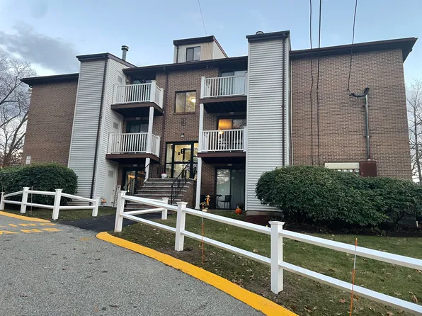 100 Cass Ave #B7, Dracut, MA 01826