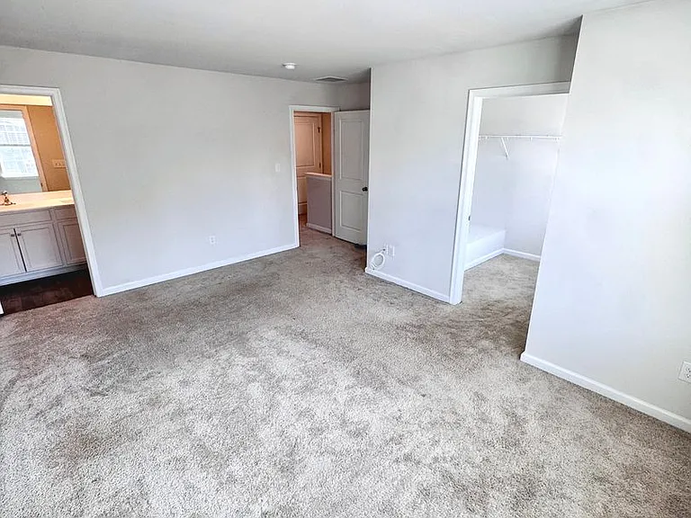1161 Lova Ln — Photo 13
