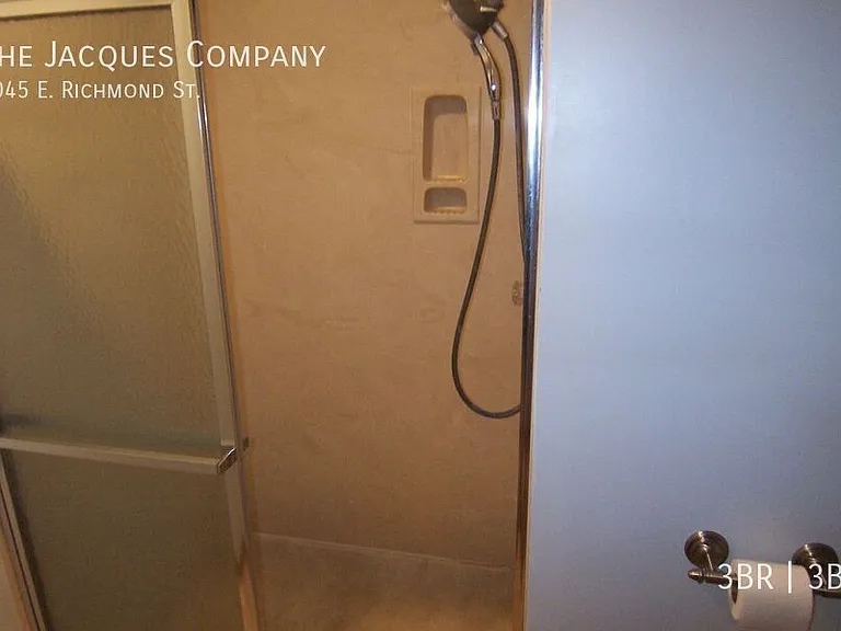 2045 E Richmond St — Photo 6