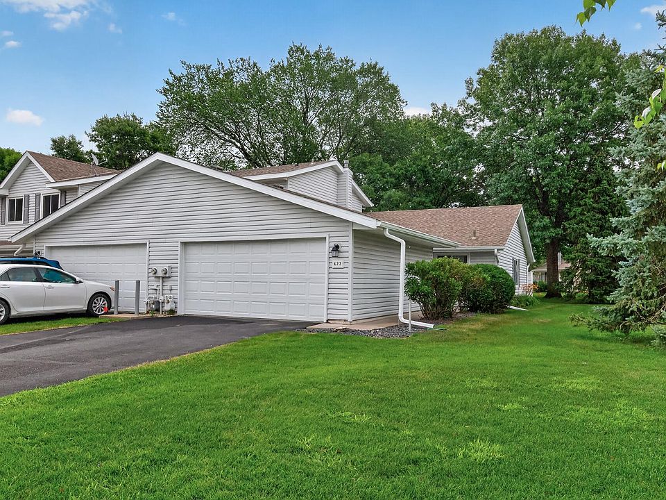 1st image of 422 95th Ln NE