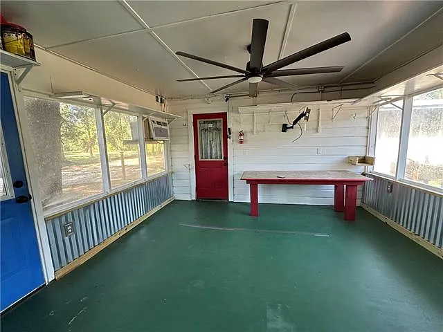 Building Photo - 39482 Beach Rd