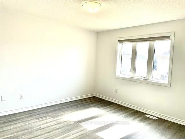 108 Werry Ave — Photo 12