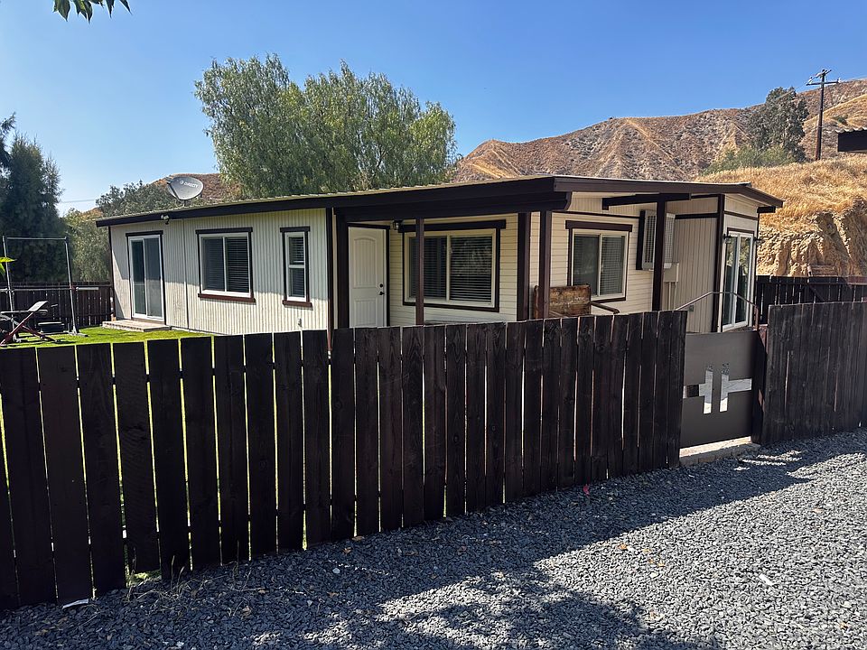 1st image of 30260 San Timoteo Canyon Rd #2