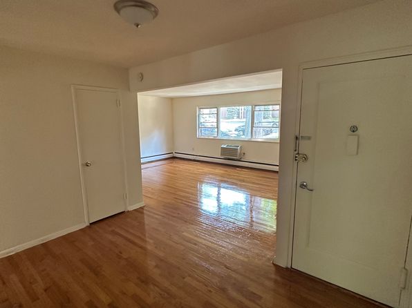 15 Rosetree Ter APT A14
