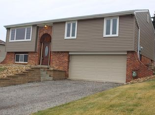 2216 Briarwood Dr, McKeesport, PA 15135