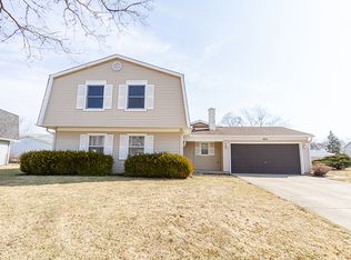 4573 Crab Orchard Dr, Hoffman Estates, IL 60192