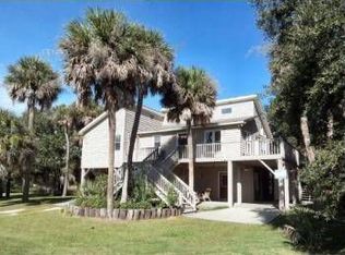 307 Matilda St, Edisto Island, SC 29438