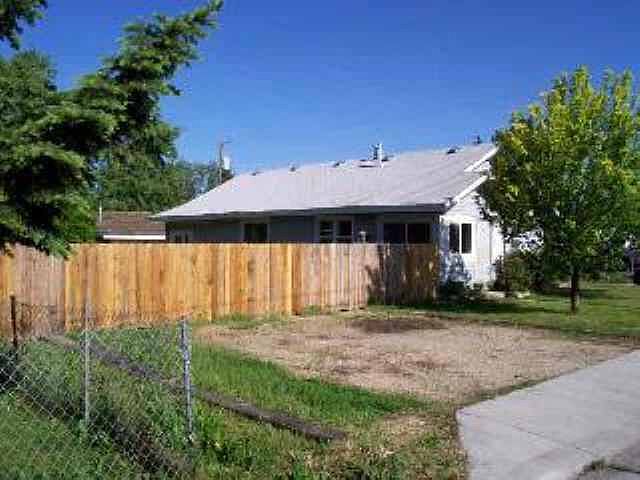 2nd image of 2318 & 2318-1/2 S Montana Ave