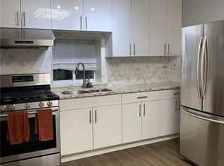 6527 170th St, Fresh Meadows, NY 11365