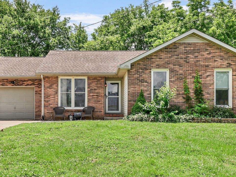 1st image of 1422 Honeysuckle Ln