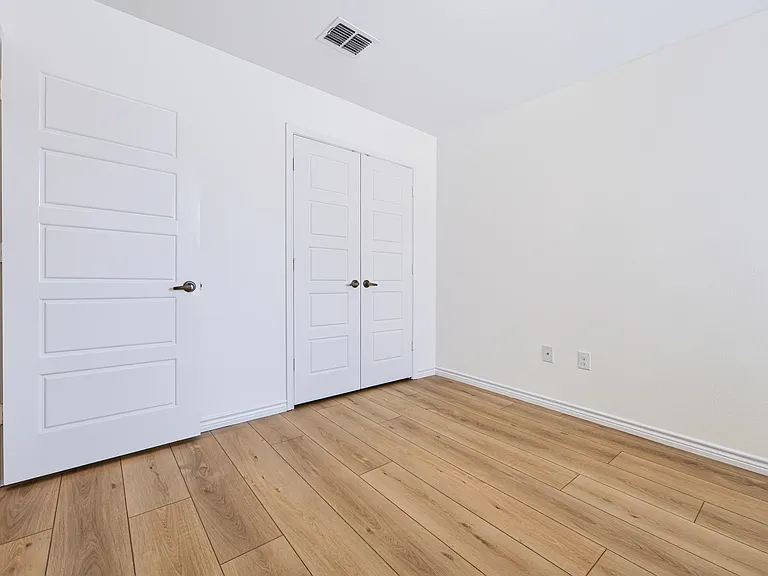 1030 Gruma — Photo 40