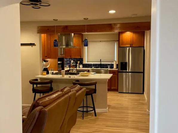 (undisclosed Address), Albuquerque, NM 87106