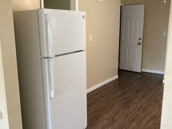 33 Reservation St #2