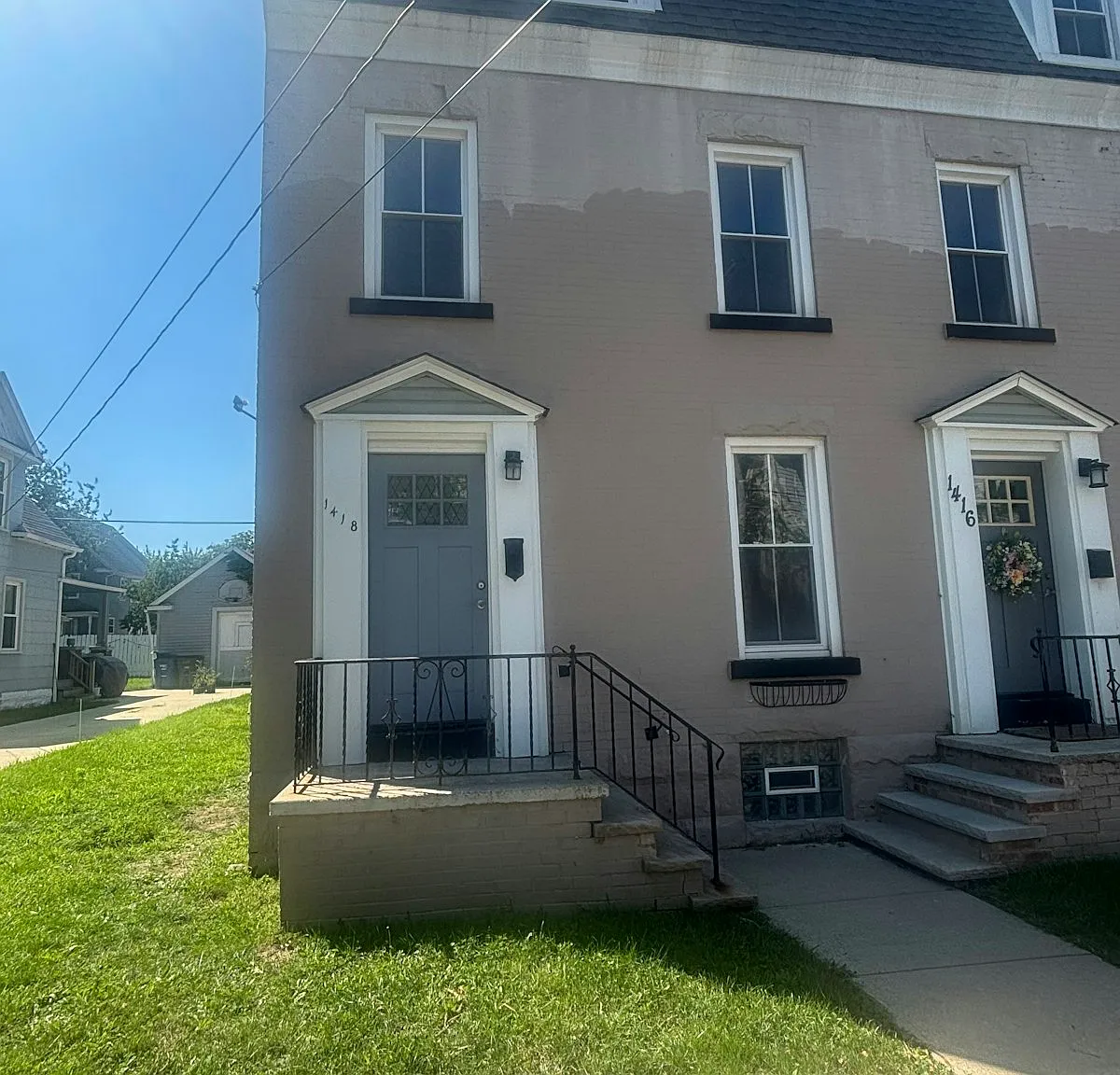 1418 Winchester Avenue — Photo 1