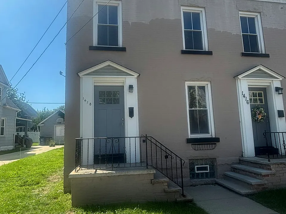 1418 Winchester Ave