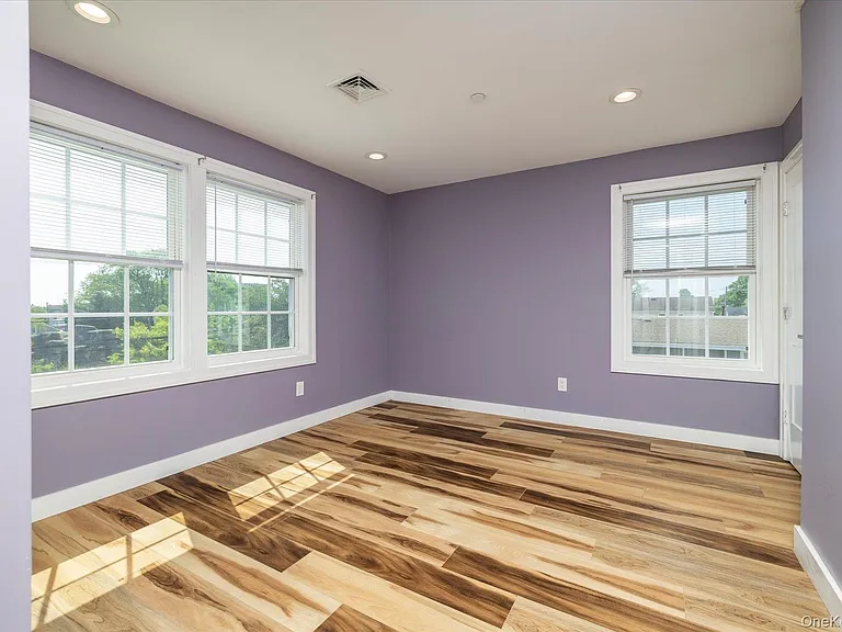 740 S Ocean Ave — Photo 33