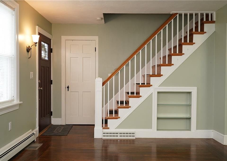 249 Tennyson Rd, Warwick, RI 02888 Zillow