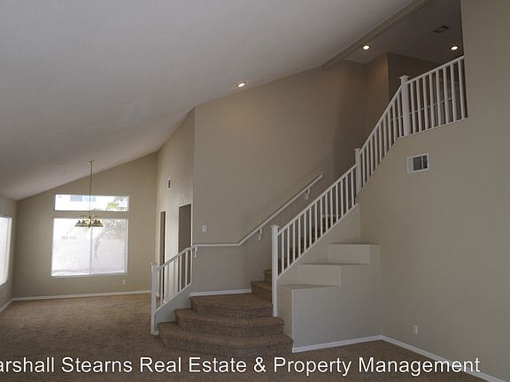 3rd image of 4670 Ashington St