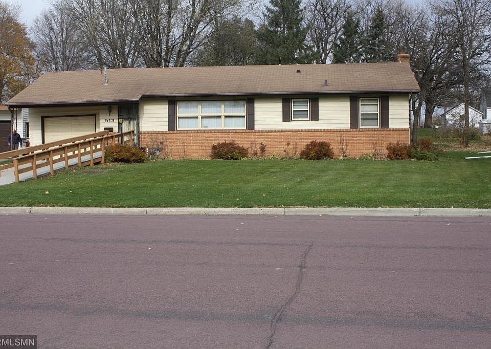 1st image of 513 7th Ave NE