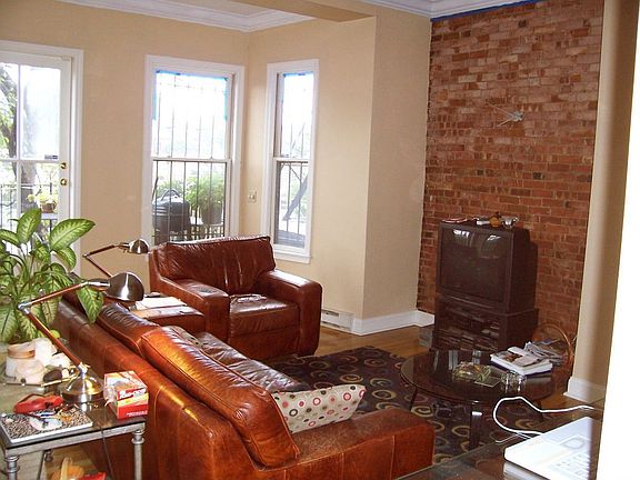 3rd image of 552 Massachusetts Ave APT 4