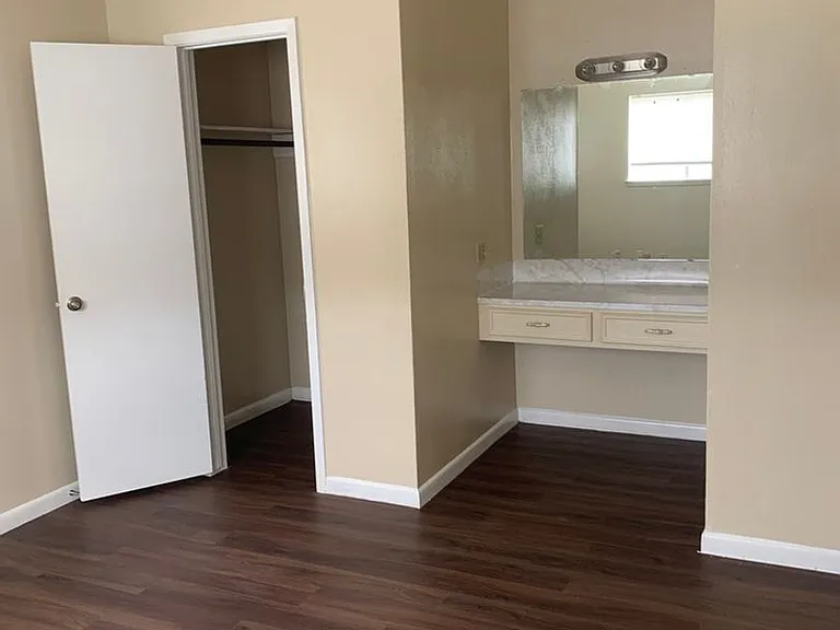 Lamplighter Apartments — Photo 6