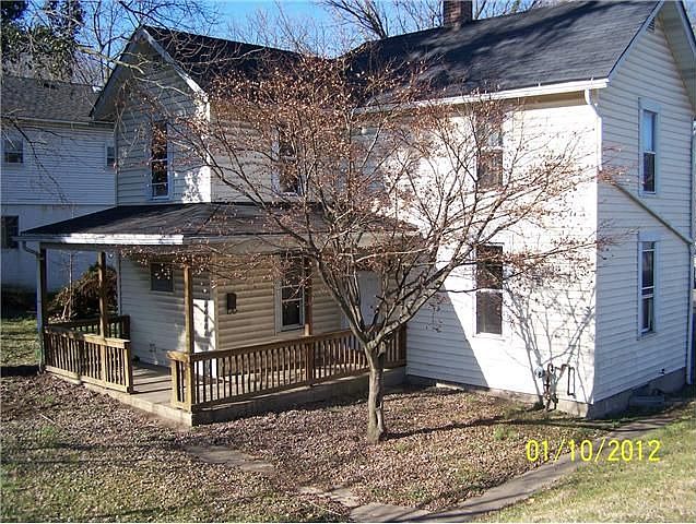 2nd image of 1201 Cedar Hill Rd