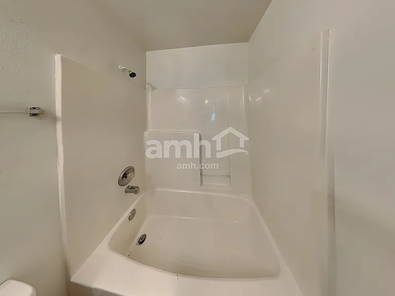 6907 Grant Dr — Photo 19