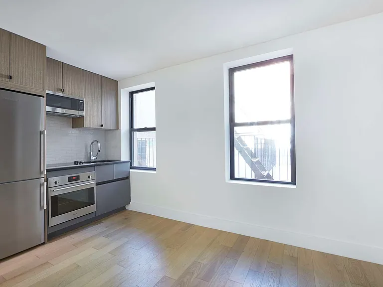 151 Ludlow St #1 — Photo 2