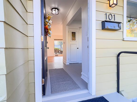 2nd image of 101 Agnes Ave