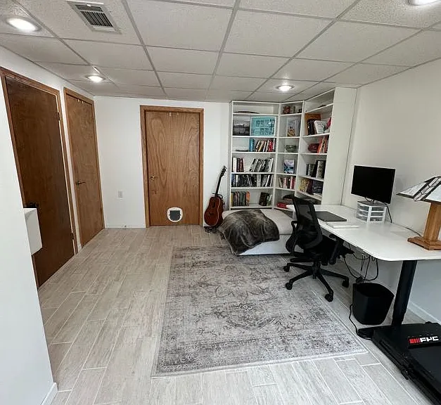 Lower level bedroom 3 (utilize as an office here).