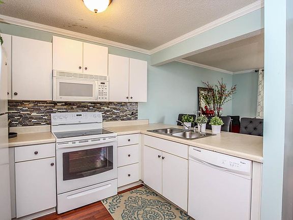 2nd image of 5025 Boyd Dr