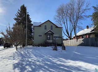 1060 E Madison St, Ely, MN 55731
