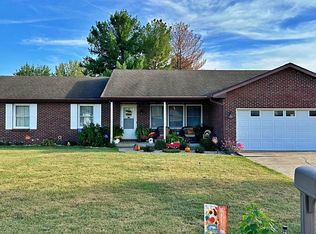 1773 Dogwood Ln, Linton, IN 47441