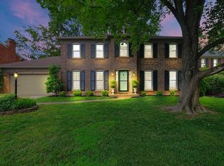 10905 Cowgill Pl, Douglass Hills, KY 40243
