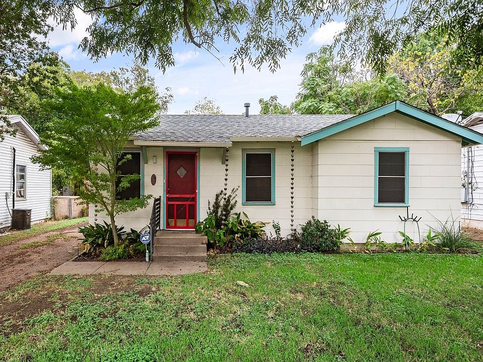 1st image of 2411 Pecandale Dr