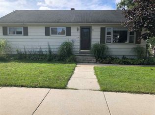 1120 Atkins Rd, Petoskey, MI 49770