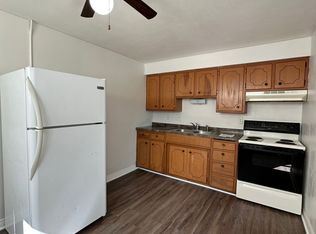 1013 A St #4, Lincoln, NE 68502