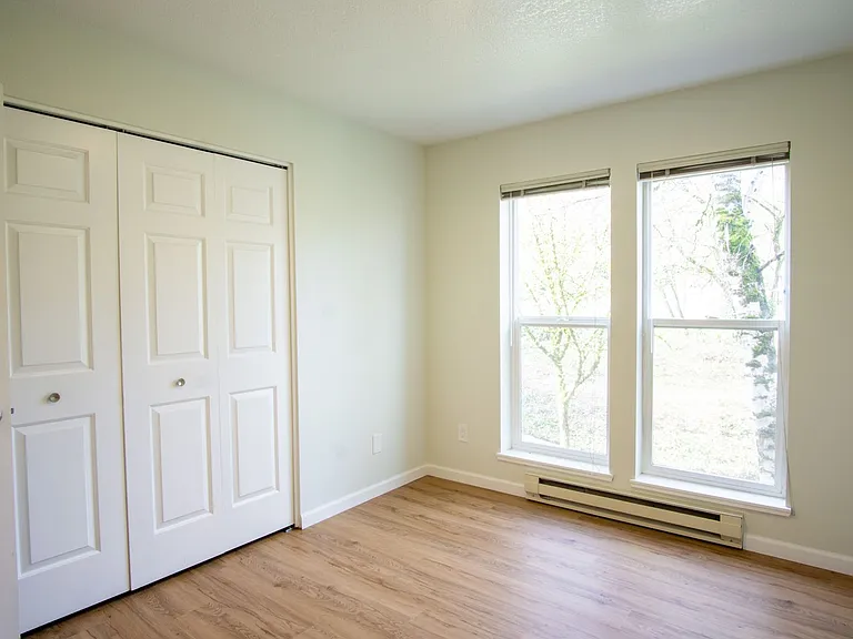 245 SW Hooker St #3 — Photo 8